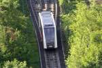 Wagen 1 der Festungsbahn Salzburg ein kurz Stck unter der Mittelstation.