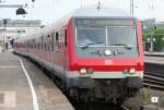Die 143 163-4 schiebt ihre RB nach Itzehoe aus Hamburg ...