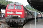 Stimmungsbilder Alte Bilder: Die 218 151-9 stand mit in besseren Zeiten mit RE12 von K�ln Messe/Deutz nach Trier in Gerolstein am 12.08.2009