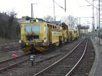 Die ganze Bauzugeinheit in voller L�nge in Frankfurt S�d.  ...