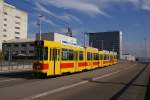 strasenbahn-basel-bvb-blt Be 6/8 220 und Be 4/6 264 der Linie 11 fahren �ber die Dreirosenbr�cke, weil der Voltaplatz umgebaut wird. Die Aufnahme entstand am 30.11.2008.