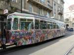 strasenbahn-basel-bvb-blt BLT - Trambeiwagen B 1316 mit Bunter Kinderbemalung unterwegs in der Stadt Basel am 31.10.2009