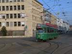 strasenbahn-basel-bvb-blt D�wag mit der Betriebsnummer 656 f�hrt auf die Haltestelle Dreirosenbr�cke ein. Die Aufnahme stammt vom 08.02.2010.