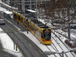 strasenbahn-basel-bvb-blt Tango mit der Betriebsnummer 154 an der Haltestelle beim Zoo. Die Aufnahme entstand am 10.02.2010.