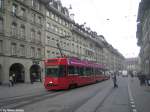 Stra�enbahn Bern (Bernmobil) Be 4/8 733 am 9.2.2010 kurz vor dem Bhf. Bern. Die Vevey Trams sind seit dem Ableben der Be 8/8 nun die dienst�ltesten Bernmobil Trams.