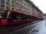 strasenbahn-bern-bernmobil Bernmobil Combno Be 6/8 653 in der Spitalgasse, im Hintergrund sieht man einen f�r Moonliner werbenden Gasautobus. 01.05.2010 