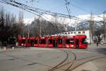 IVB301 unterwegs auf der Linie 1, vor Erreichen der Haltestelle ...