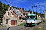 Liberec Tw 18 auf der �berland-Linie von Jablonec, Ortsdurchfahrt Proseč-nad-Nisou, ...