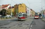 8268 am 28.09.09, dem Nationalfeiertag, am Bahnhof Holesovice  ...