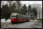 strasenbahn-wien Ausfahrt aus der Endstelle Ottakring Erdbrustgasse mit E1+c3 Zug. Aufgenommen am 15.02.10
