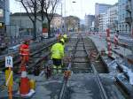 Strasenbahn Zurich ...2 Std. sp�ter ist nun der Schienenstrang wieder geschlossen. Bald k�nnen Trams wieder fahren. Noch gibts Busersatzbetrieb bis Endstation Triemli, Z�rich Bhf. Wiedikon, 07. M�rz 2009, 18:01