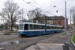 Strasenbahn Zurich Be 4/6 2061 und Be 2/4 2421 am 1.4.10 beim Bahnhof Tiefenbrunnen