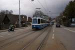 Strasenbahn Zurich Be 4/6 2030 und Be 4/6 2301 n�hern sich am 1.4.10 der Haltestelle Burgwies, w�hrend im Hintergrund ein Gewitter bedrohlich schnell heranr�ckt. 