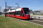 Am 7.4.10 verl�sst der Be 6/8 659 die Station Glattpark ...