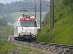 Ge 4/4 III 649 Lavin zieht bei Reichenau-Tamins den GlacierExpress ...