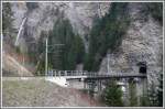 Der Castielertobelviadukt war ursprünglich eine Steinbogenbrücke wie der Landwasserviadukt. Durch ... Der Castielertobelviadukt war ursprünglich eine Steinbogenbrücke wie der Landwasserviadukt. Durch ...