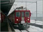 ABe 4/4 II 47 steht am 24.12.09 im Bahnhof Tirano ...