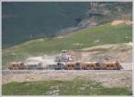 strecke-berninabahn-sm-ti Schotter-, Sand- und Kiesverladestelle in Ospizio Bernina. Die Kiesgrube befindet sich auf der andern Seeseite unterhalb des Cambrenagletschers. (14.07.2010)