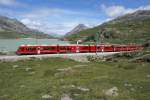ABe 8/12 3504 f�hrt ...  Sandro Gadola 06.08.2010