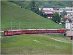RE1269 bei Trun f�hrt ...  Herbert Graf 04.06.2010