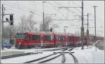ABe 8/12 3502 im Planeinsatz, hier erreicht er soeben mit ... ABe 8/12 3502 im Planeinsatz, hier erreicht er soeben mit ...