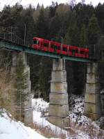 stubaitalbahn Stubaitalbahn Triebwagen auf M�hlgrabenviadukt.05.02.2010