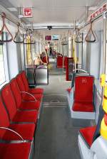 Innenansicht des Triebwagen 325 ...  Karl Seltenhammer 06.08.2011