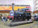 Eine 0-4-2 Hawthorn Leslie Lokomotive in der Cape Town Railway Station als Museumslok am 12.11.2002