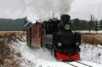 Tertitten Lok Nr. 7 'Prydz' erreicht unter Volldampf die Station Fossum; 06.12.2009