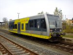 Burgenlandbahn 672 913 wartet ...  Thomas Fritzsche 05.11.2010