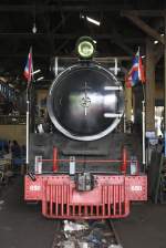 Hauptausgebessert und mit neuem Kessel wartet die 850 (2'C1'h2, Nippon Sharyo (Japan), Bauj. 1950, Fab.Nr. 1547) am 31.Mai 2013 im Depot Thon Buri auf ihren nächsten Einsatz.