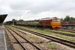 ADD 4416 (Co'Co', de, Alsthom, Bj.1985) fährt am 06.Jänner 2023 mit dem LOC 452 (Sungai Kolok - Nakhon Si Thammarat) aus der Hat Yai Junction.