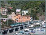 Eine E646 f�hrt mit ihrem IR aus La Spezia kommend, ...