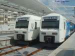 2 Doppelstock-Triebz�ge BR 3500 FERTAGUS am 22.09.2003 in Lissabon Roma-Areeiro. ...