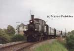 DT1.07; bei der Ausfahrt aus dem Bhf. Gänserndorf; 01-05-1994 ... DT1.07; bei der Ausfahrt aus dem Bhf. Gänserndorf; 01-05-1994 ...