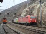 Partnerschaft mit Lokomotiven ausgedr�ckt: Die BR 185 118-7 der Railion ...