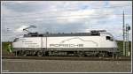 182 004 mit Containerzug ...  Ren� P. 20.05.2007