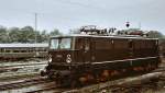 E-11042 der DR 1966 in Magdeburg Hbf.  ...