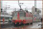 Re 4/4 II 11109 im Swiss Express Look �bernimmt in ...