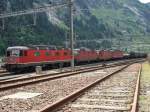 Die Re 6/6 11649 Aarberg und 11654 Villeneuve , ziehen mit ... Die Re 6/6 11649 Aarberg und 11654 Villeneuve , ziehen mit ...