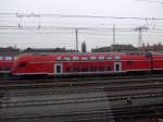 Der Prototyp des Doppelstock-Elektrotriebwagens ...  Kai Michael Neuhold 03/2002