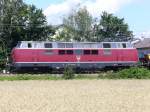 221 135-7 in wundersch�ner Bundesbahn Lakierung war wegen Gleisbauarbeiten ...