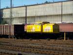 V100.18 von EBW-Cargo als BauLokzug im G�terbereich des Bahnhofs Aalen. ...