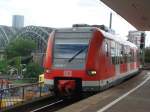 S 12 nach D�ren bei der Einfahrt K�ln Hbf. Aufgenommen ...
