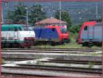 Stelldichein in Domodossola Personenbahnhof am 23.06.2007.
E 444-102 TrenItalia, Re 474 ...