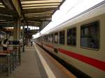 InterCity 436 (Norddeich Mole - Luxembourg) wartet auf die Abfahrt ...