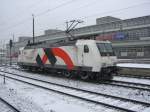 Am 28.12.2005 konnte ich 482 009 bei einem Schneesturm in ...