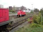 Am 27.10.2004 rangiert 363 118 in Hirschau. (Strecke Amberg-Schnaittenbach)  ...