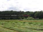 185 067 zieht am 16.06.2007 einen gemischten G�terzug �ber eine ...