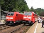 146 232-4 mit dem IRE 5191 und rechts 146 236-5 ...
